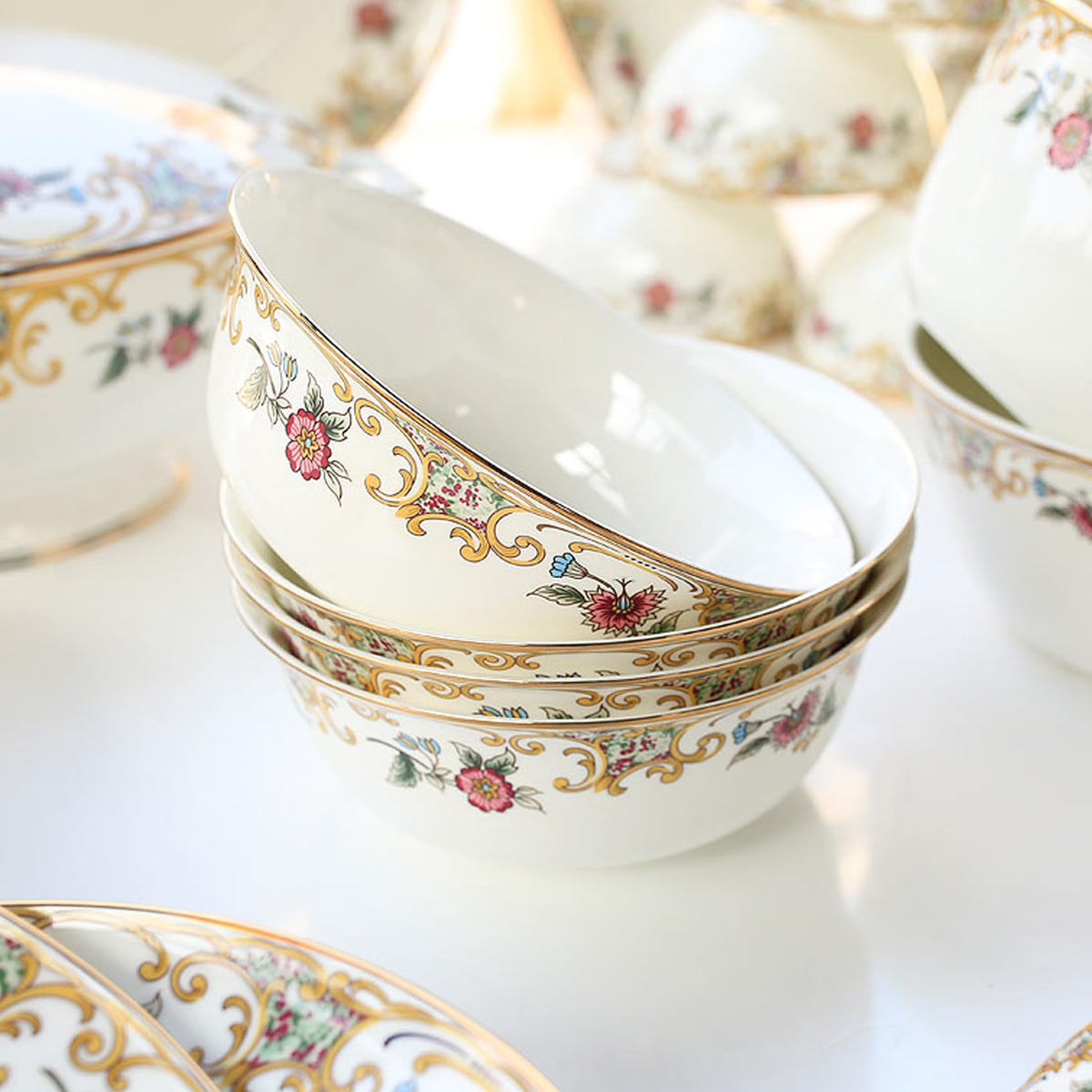 Bone China 12-Piece Dinnerware Set G555698
